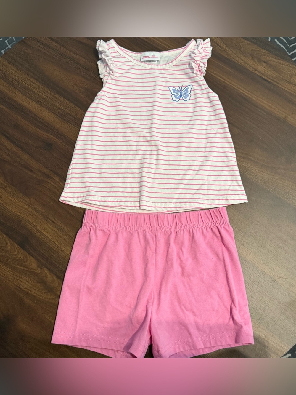 Girls shirt and shorts set
